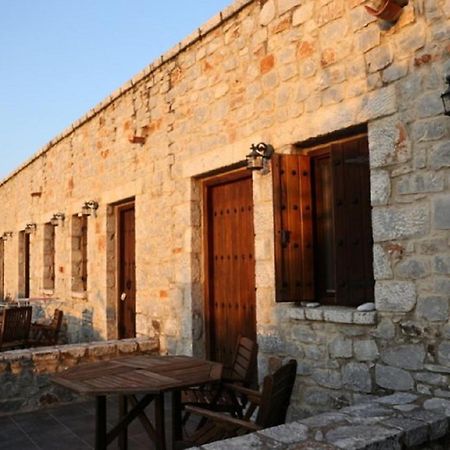 Lalloudes Seaside Accommodation Exo Nimfion Ngoại thất bức ảnh
